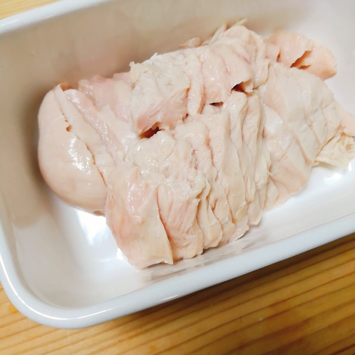 これが鶏むね肉!?超しっとり「茹で鶏」